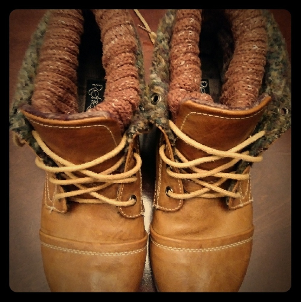 Light Brown comfy boots